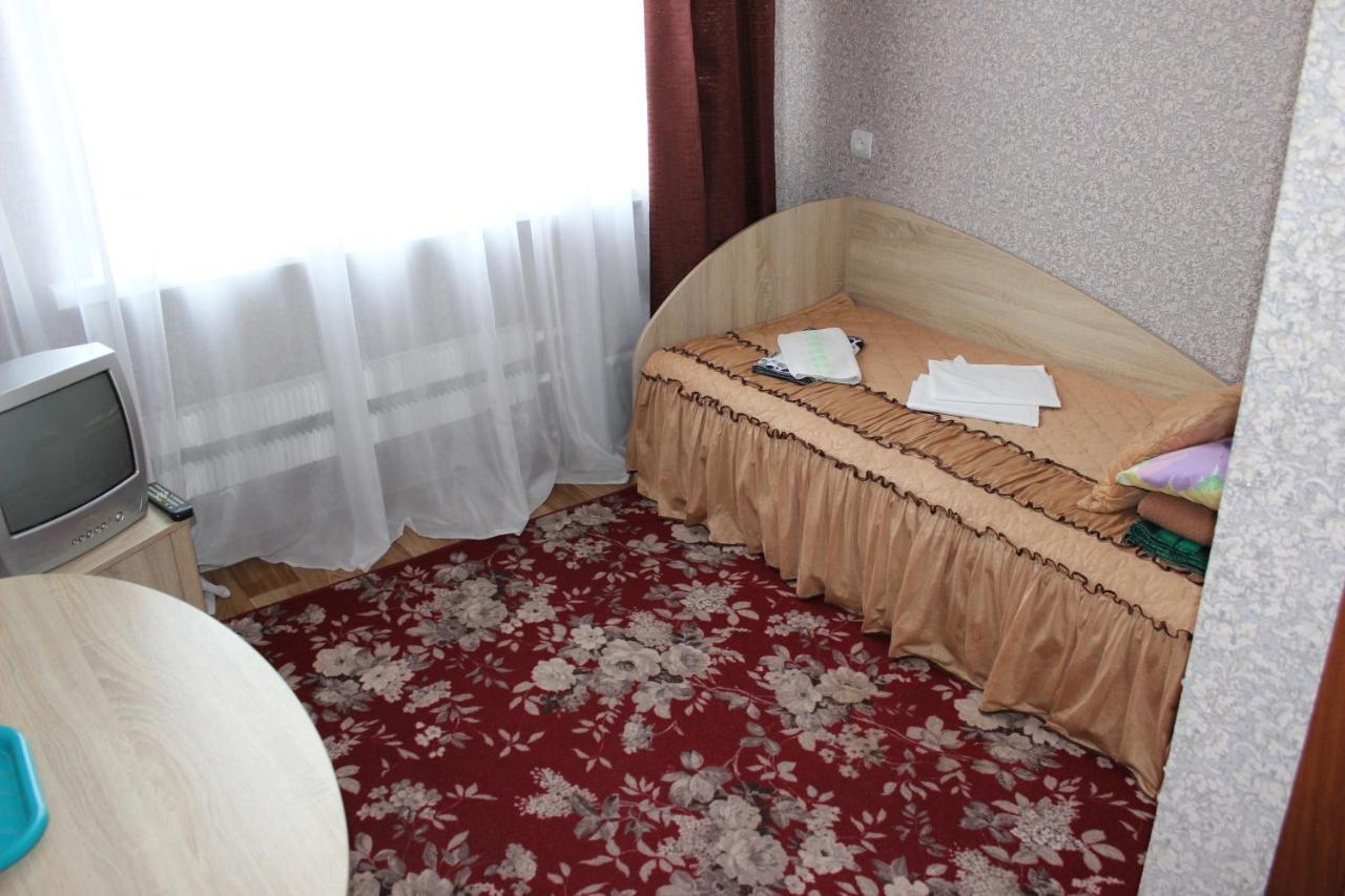 Dinamo Hotel Homel Buitenkant foto